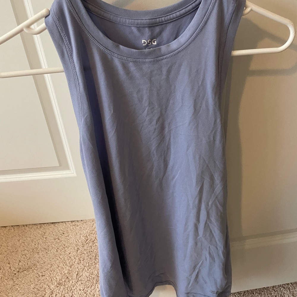 Dick’s Sporting Goods periwinkle athletic Razorback top size xsmall